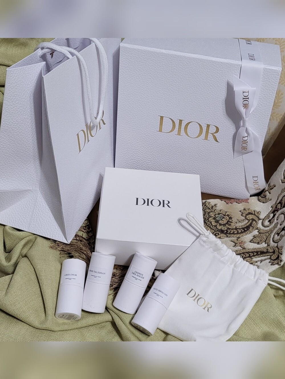 DIOR 4pc + Red Star Mini Bag Privee Collection 0.34 oz - Picture 3 of 3